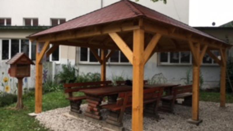 KOMUNITNÁ BRIGÁDA Pedagógovia, prevádzkoví zamestnanci, rodičia, deti