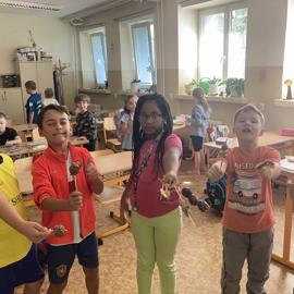 image_50401025