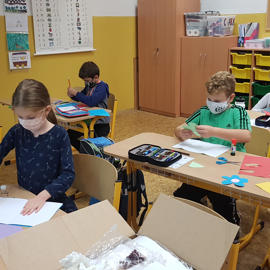 pre starych rodicov a starsich v domovoch