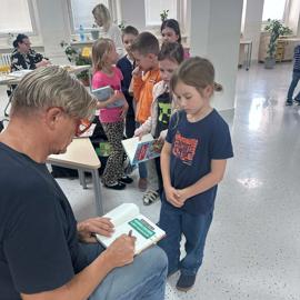 messenger_creation_041a17b5-d07a-4a68-ba5f-c2bdeba1c8d7