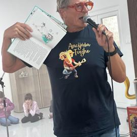 messenger_creation_18ddde3c-cff8-400f-bf30-30b3e56f5469